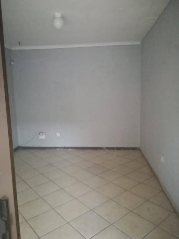 To Let 2 Bedroom Property for Rent in Birch Acres Gauteng