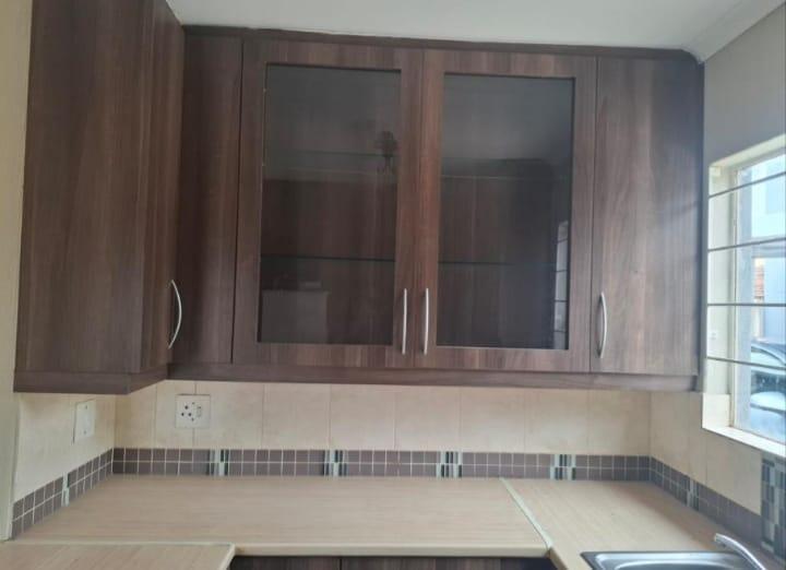 To Let 3 Bedroom Property for Rent in Fairland Gauteng