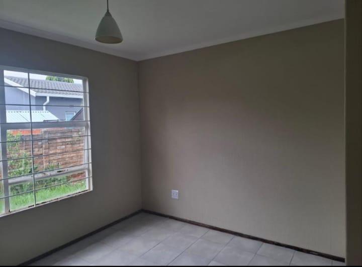 To Let 3 Bedroom Property for Rent in Fairland Gauteng