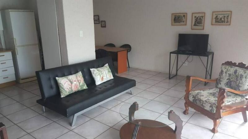 To Let 2 Bedroom Property for Rent in Glen Austin Gauteng