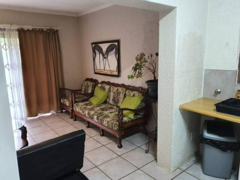 To Let 2 Bedroom Property for Rent in Glen Austin Gauteng