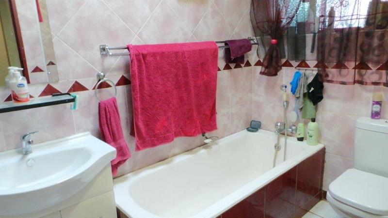 4 Bedroom Property for Sale in Gerdview Gauteng