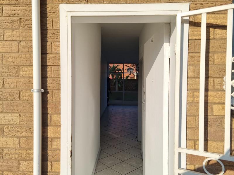 2 Bedroom Property for Sale in Marlands Gauteng