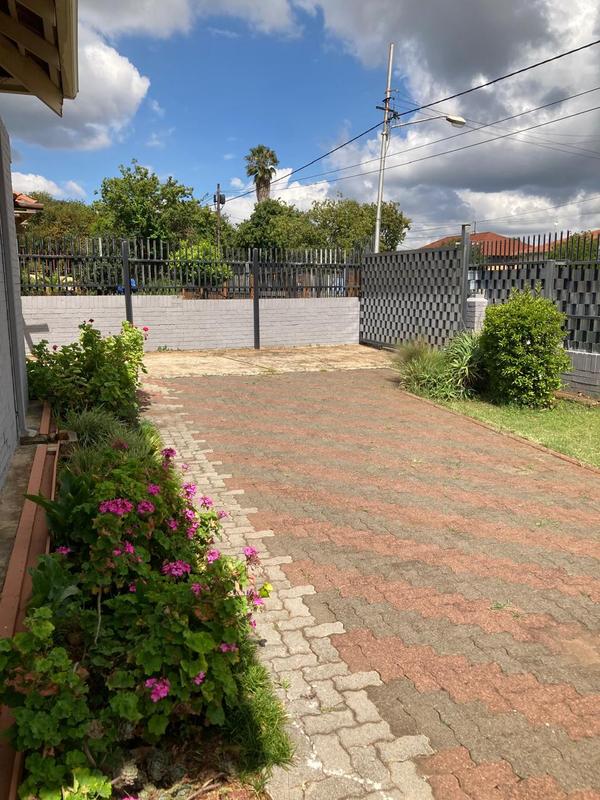 3 Bedroom Property for Sale in Creston Hill Gauteng