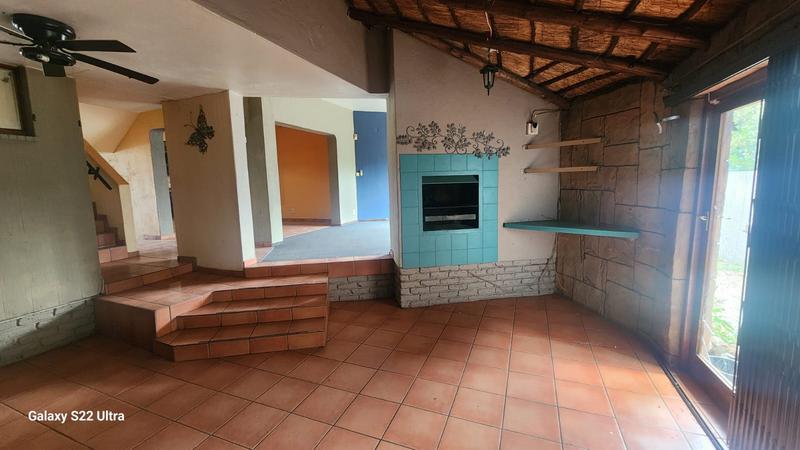 To Let 3 Bedroom Property for Rent in Greenhills Gauteng