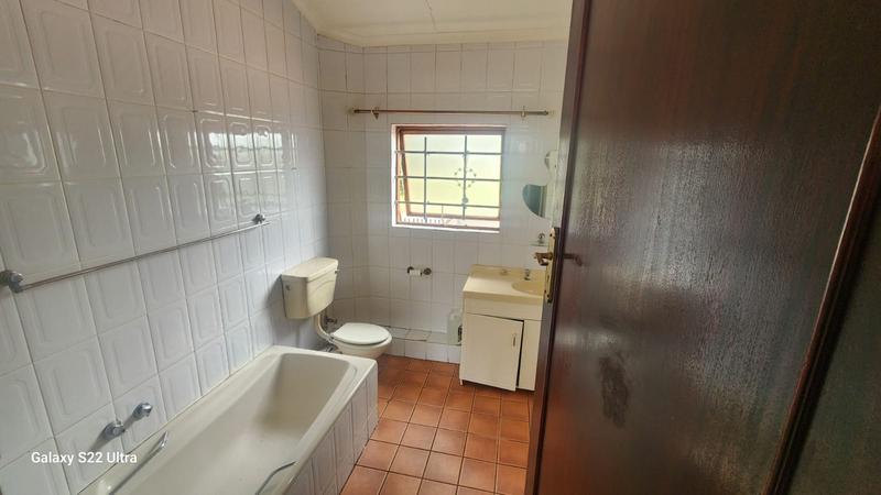 To Let 3 Bedroom Property for Rent in Greenhills Gauteng