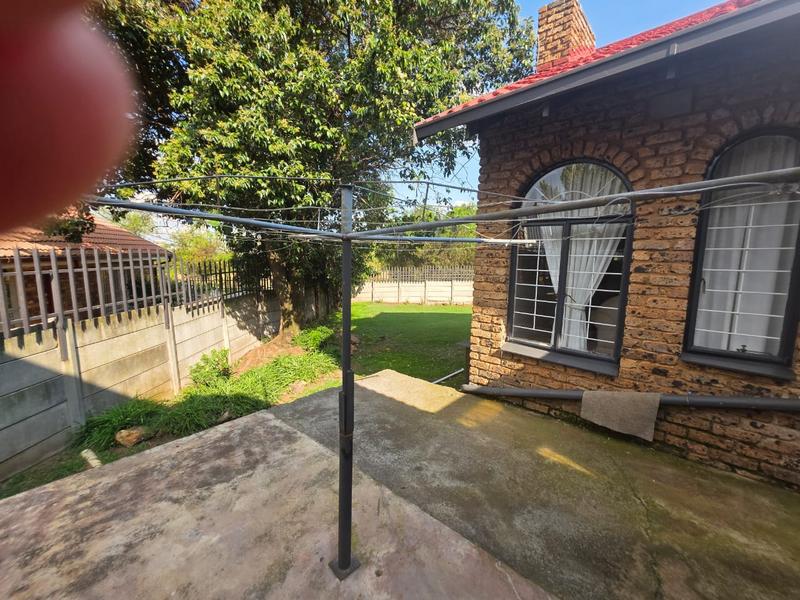 4 Bedroom Property for Sale in Helikonpark Gauteng