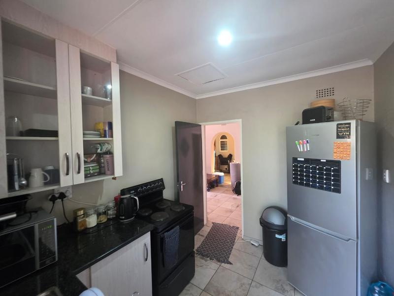 4 Bedroom Property for Sale in Helikonpark Gauteng