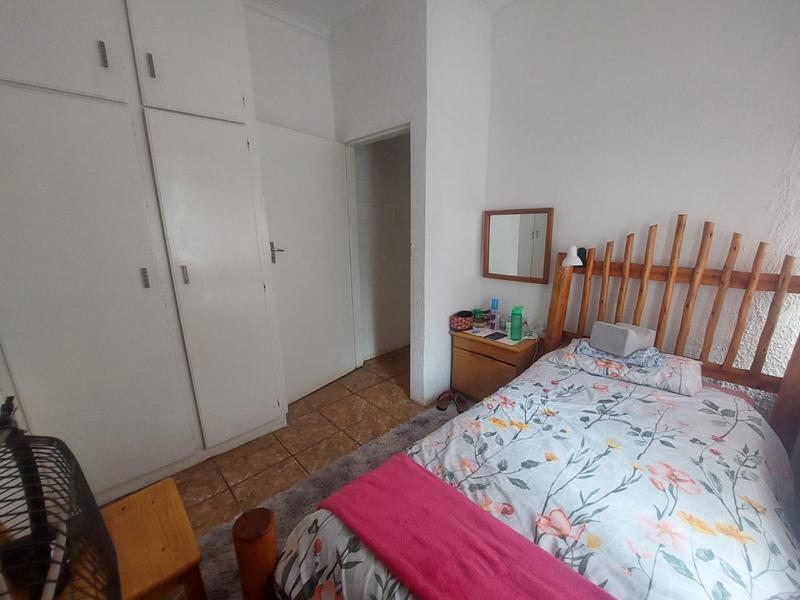 4 Bedroom Property for Sale in Loumarina A H Gauteng