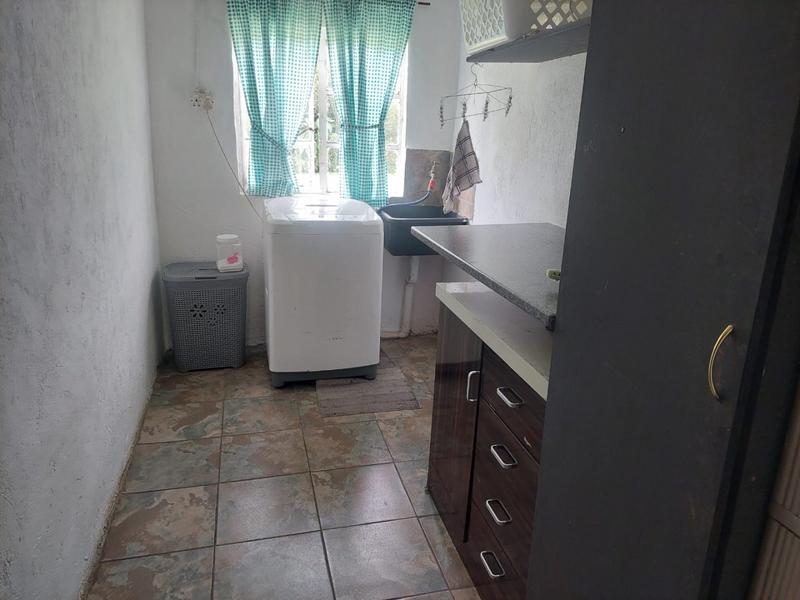 4 Bedroom Property for Sale in Loumarina A H Gauteng