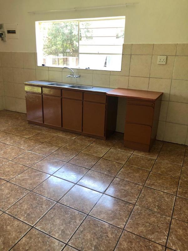 4 Bedroom Property for Sale in Loumarina A H Gauteng