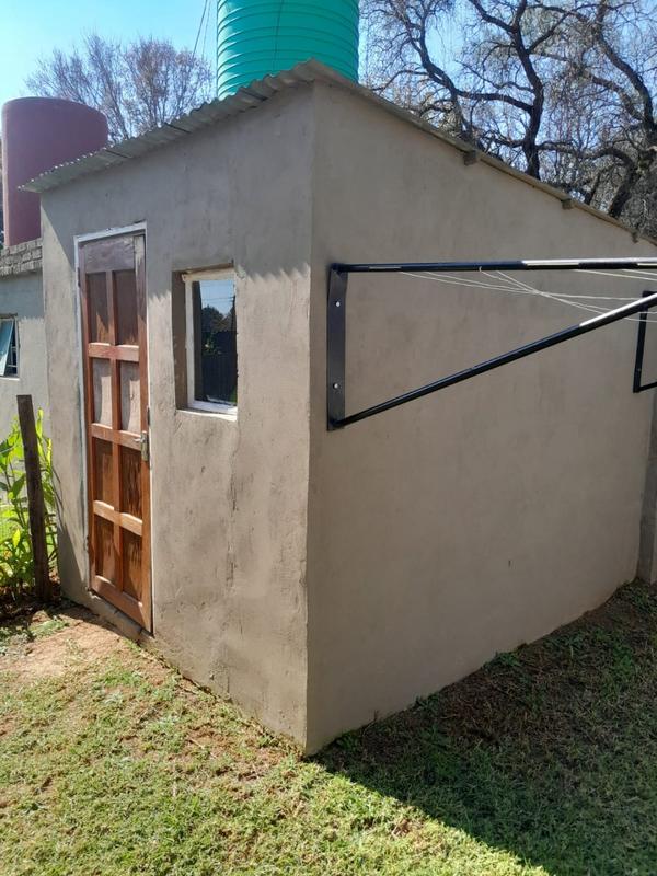 4 Bedroom Property for Sale in Loumarina A H Gauteng