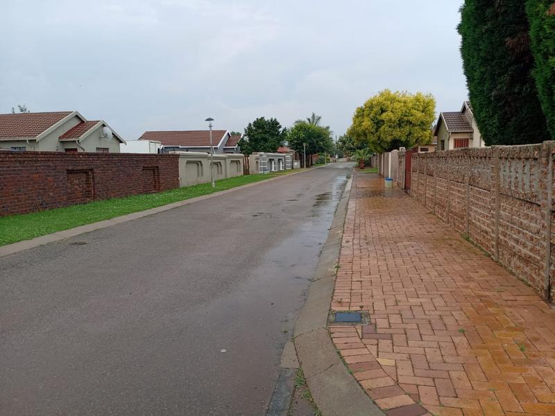 3 Bedroom Property for Sale in Crystal Park Gauteng