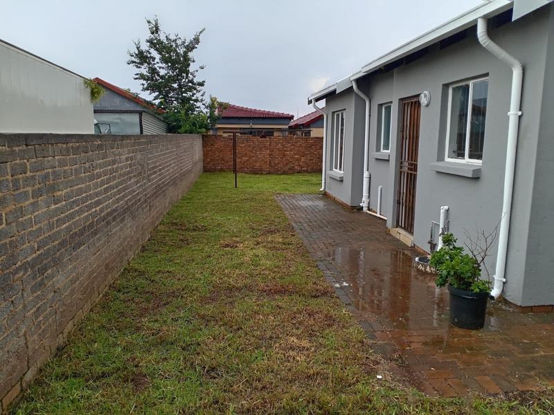 3 Bedroom Property for Sale in Crystal Park Gauteng