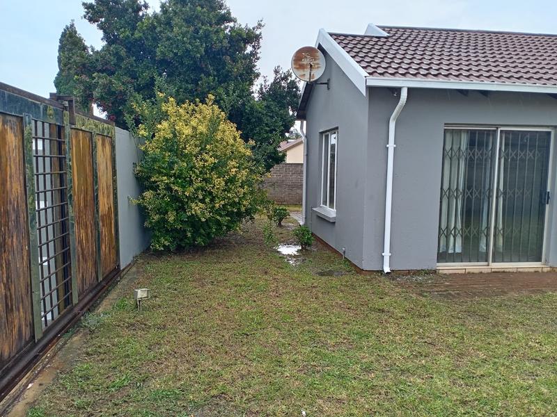 3 Bedroom Property for Sale in Crystal Park Gauteng