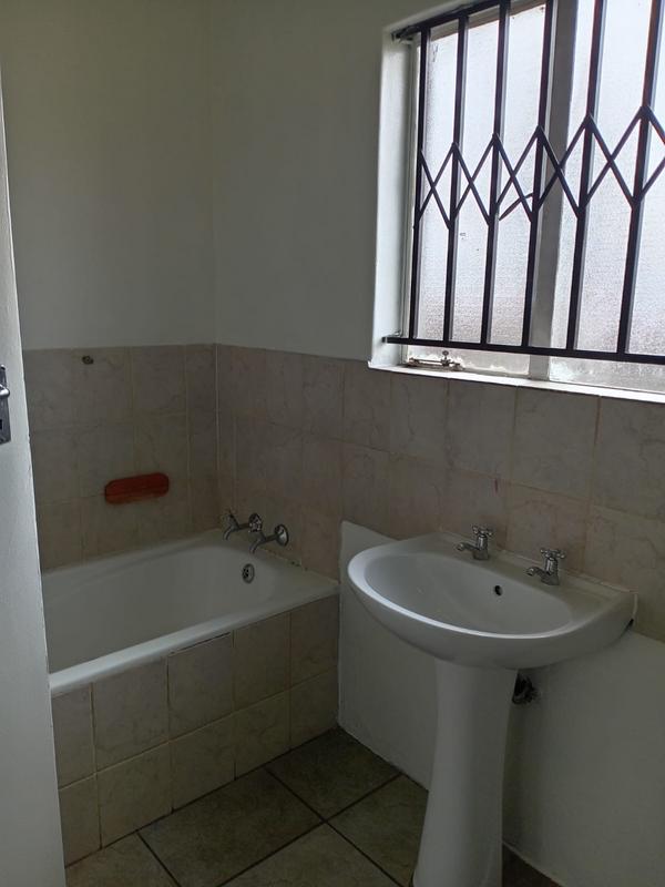 3 Bedroom Property for Sale in Crystal Park Gauteng
