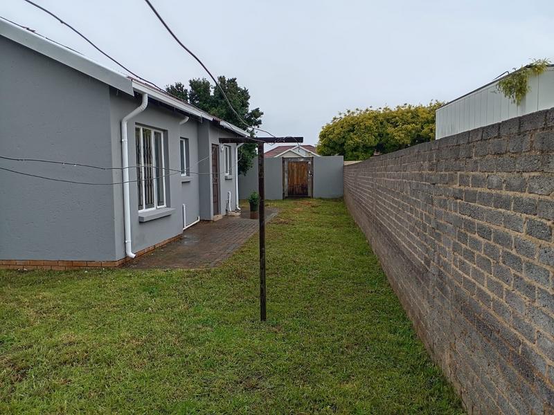 3 Bedroom Property for Sale in Crystal Park Gauteng