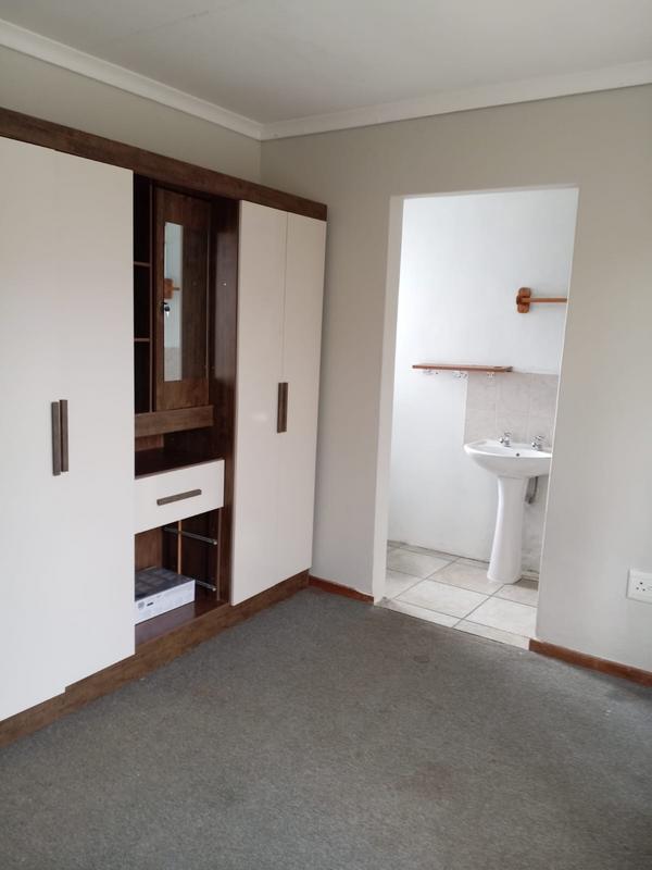 3 Bedroom Property for Sale in Crystal Park Gauteng