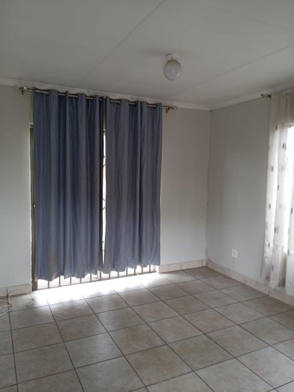 3 Bedroom Property for Sale in Crystal Park Gauteng