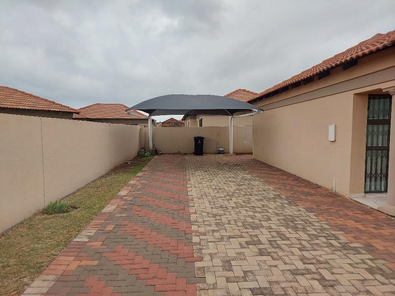3 Bedroom Property for Sale in Dawn Park Gauteng