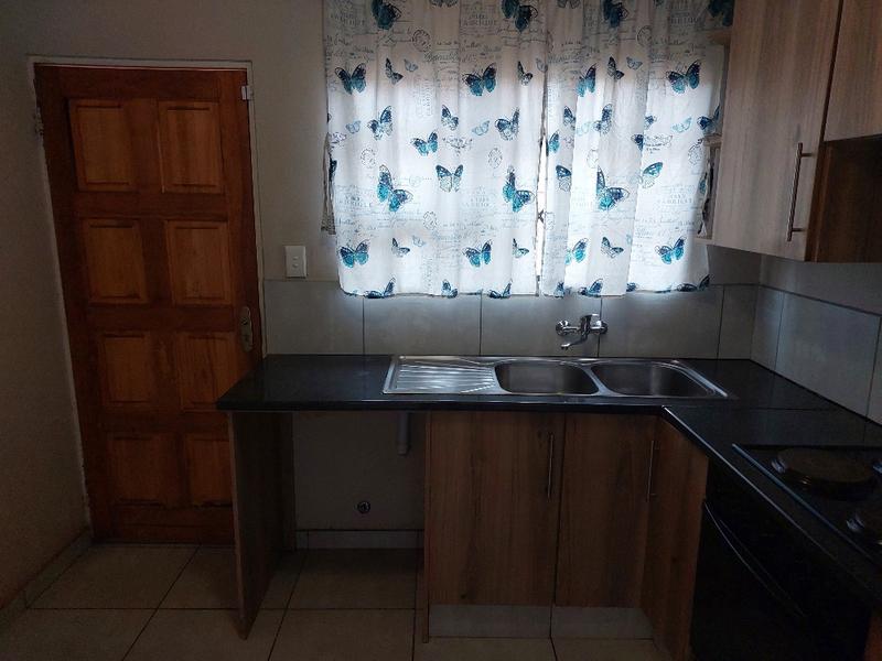 3 Bedroom Property for Sale in Dawn Park Gauteng