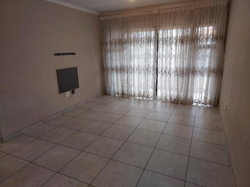 3 Bedroom Property for Sale in Dawn Park Gauteng