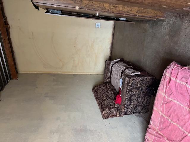 2 Bedroom Property for Sale in Zonkezizwe Gauteng