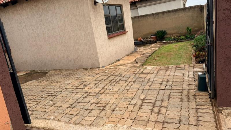 3 Bedroom Property for Sale in Vosloorus Gauteng