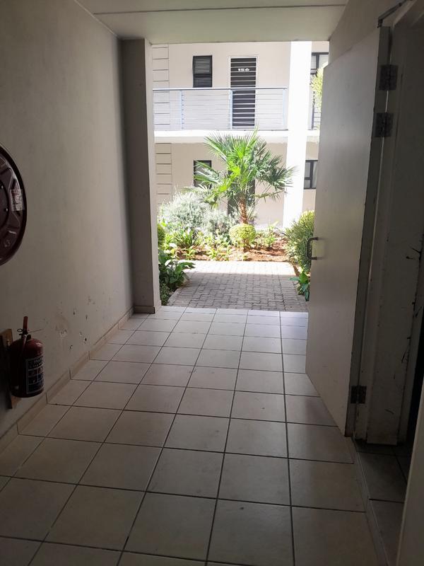 1 Bedroom Property for Sale in North Riding Gauteng