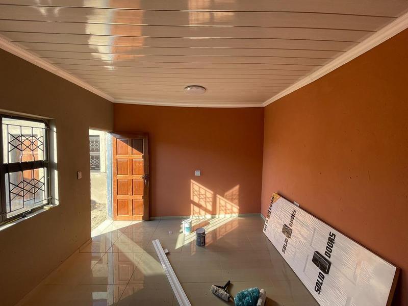 7 Bedroom Property for Sale in Zola Gauteng