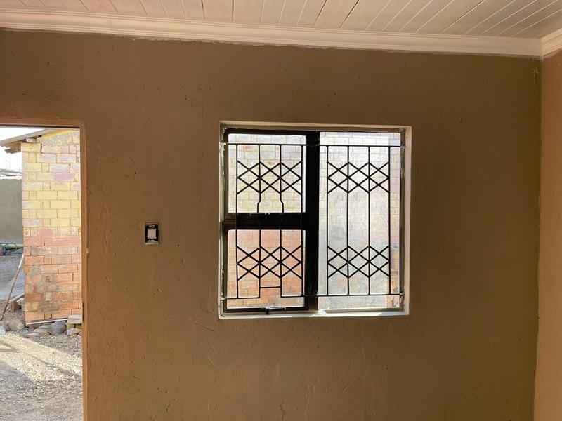 7 Bedroom Property for Sale in Zola Gauteng