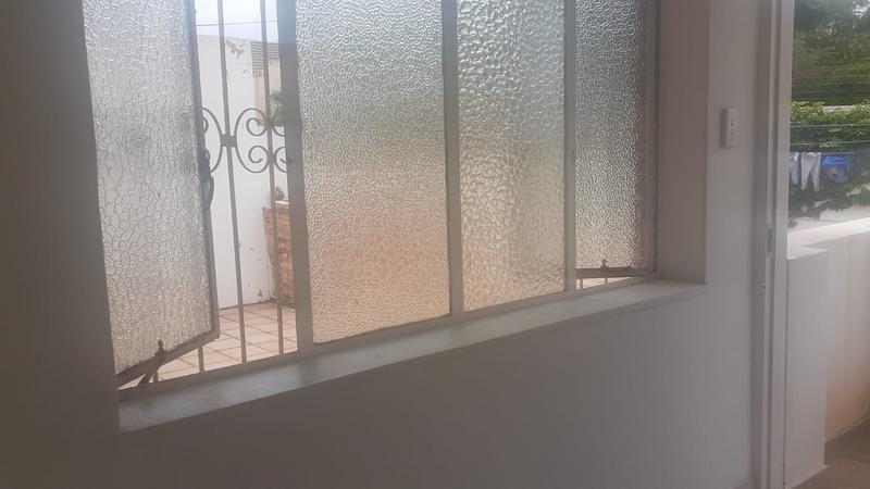 To Let 1 Bedroom Property for Rent in Highlands North Gauteng