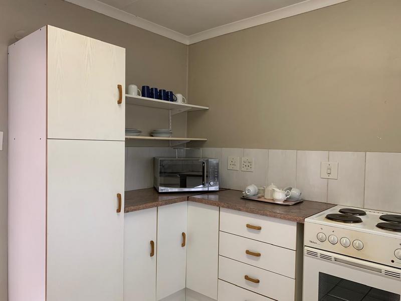 To Let 1 Bedroom Property for Rent in Edenvale Gauteng