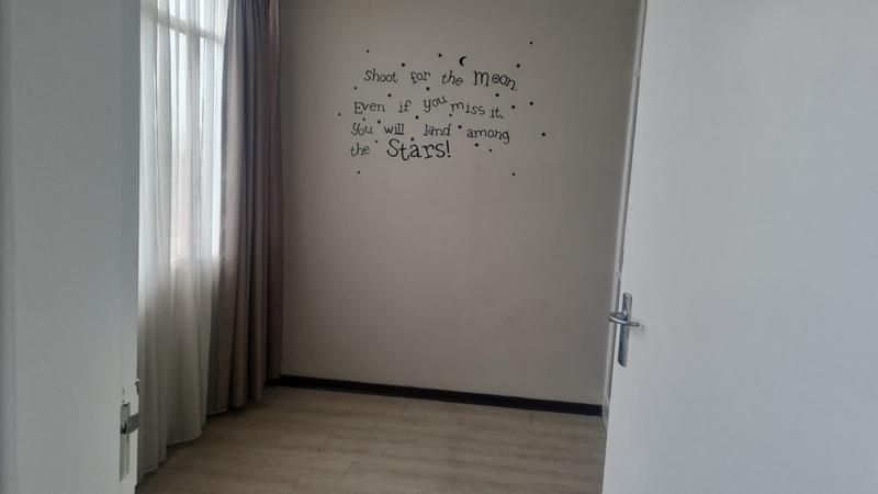 1 Bedroom Property for Sale in Bedford Gardens Gauteng