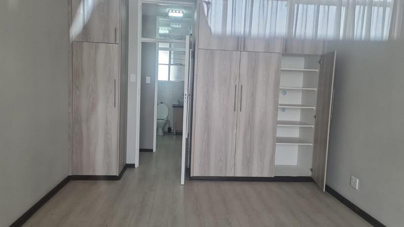 1 Bedroom Property for Sale in Bedford Gardens Gauteng