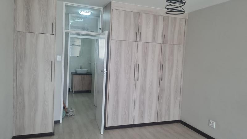 1 Bedroom Property for Sale in Bedford Gardens Gauteng