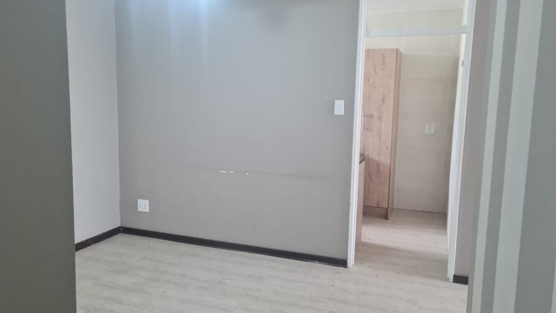 1 Bedroom Property for Sale in Bedford Gardens Gauteng