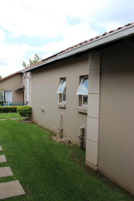 2 Bedroom Property for Sale in Bedfordview Gauteng