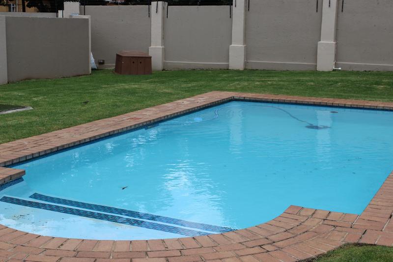 2 Bedroom Property for Sale in Bedfordview Gauteng