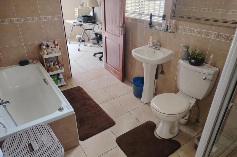 4 Bedroom Property for Sale in Bedfordview Gauteng