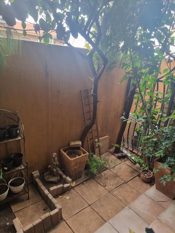 2 Bedroom Property for Sale in Primrose Hill Gauteng