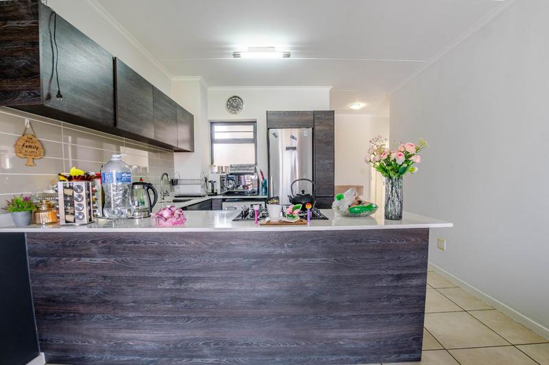 3 Bedroom Property for Sale in Oakdene Gauteng