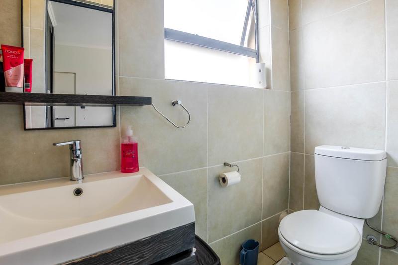 3 Bedroom Property for Sale in Oakdene Gauteng