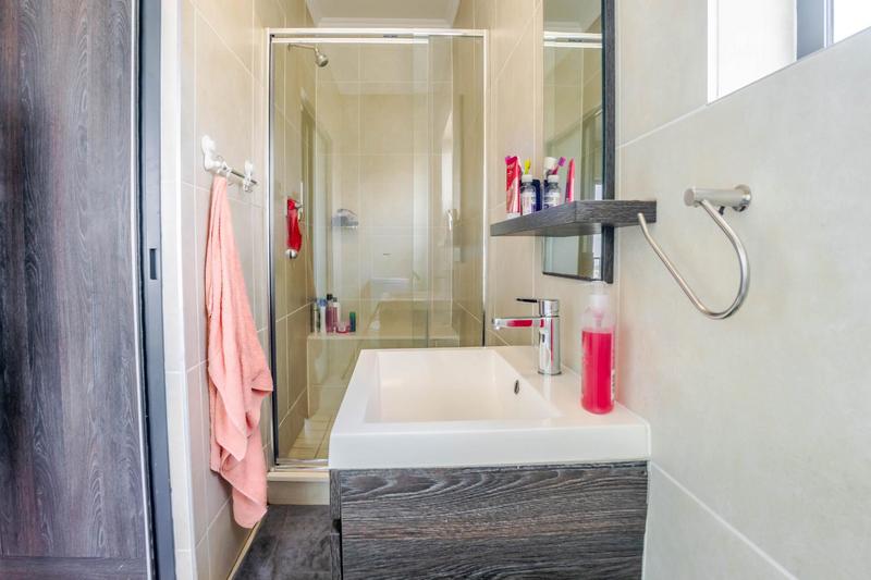 3 Bedroom Property for Sale in Oakdene Gauteng