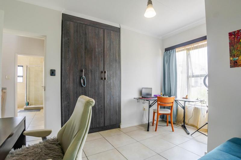 3 Bedroom Property for Sale in Oakdene Gauteng