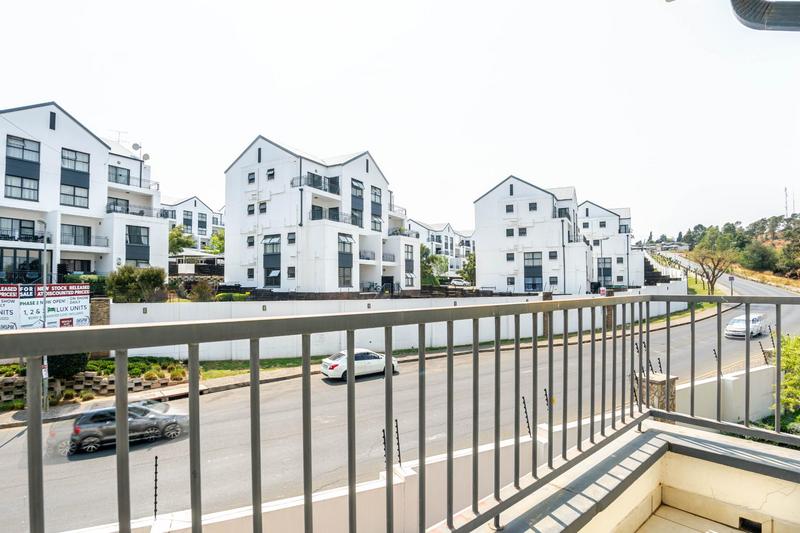 3 Bedroom Property for Sale in Oakdene Gauteng