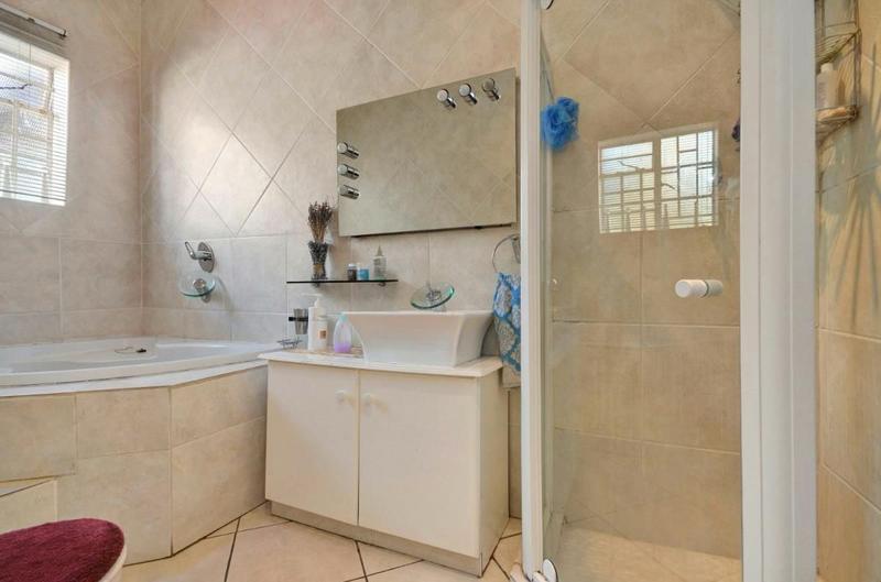 4 Bedroom Property for Sale in Observatory Gauteng