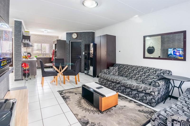 3 Bedroom Property for Sale in Greenstone Hill Gauteng