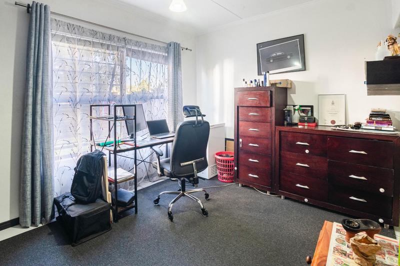 3 Bedroom Property for Sale in Greenstone Hill Gauteng