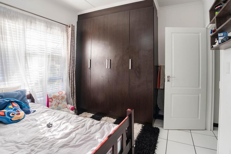 3 Bedroom Property for Sale in Greenstone Hill Gauteng